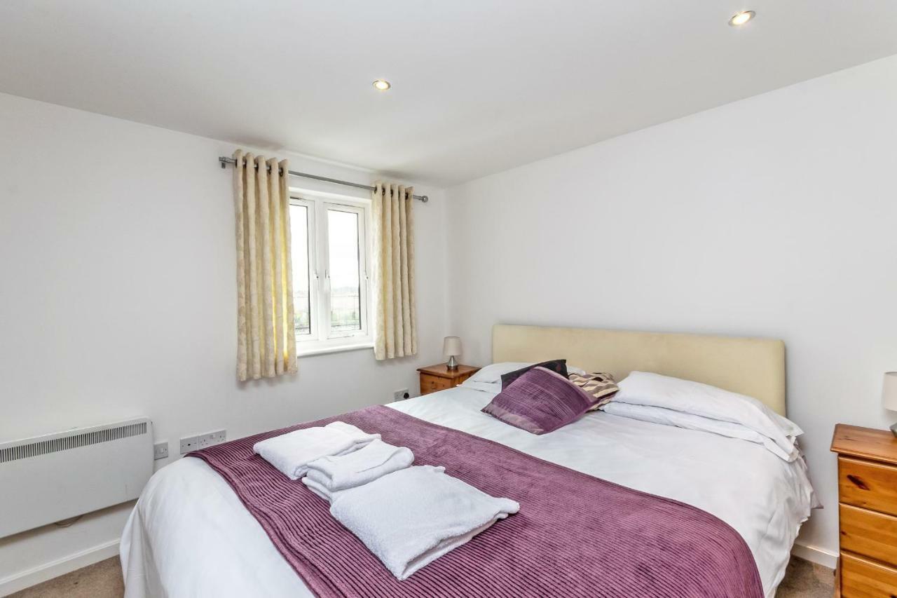 Racecourse Serviced Apartments Честър Екстериор снимка