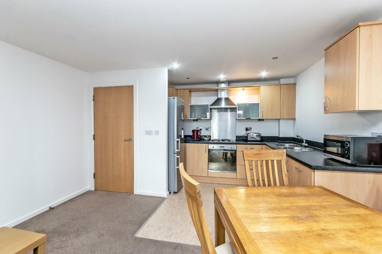 Racecourse Serviced Apartments Честър Екстериор снимка