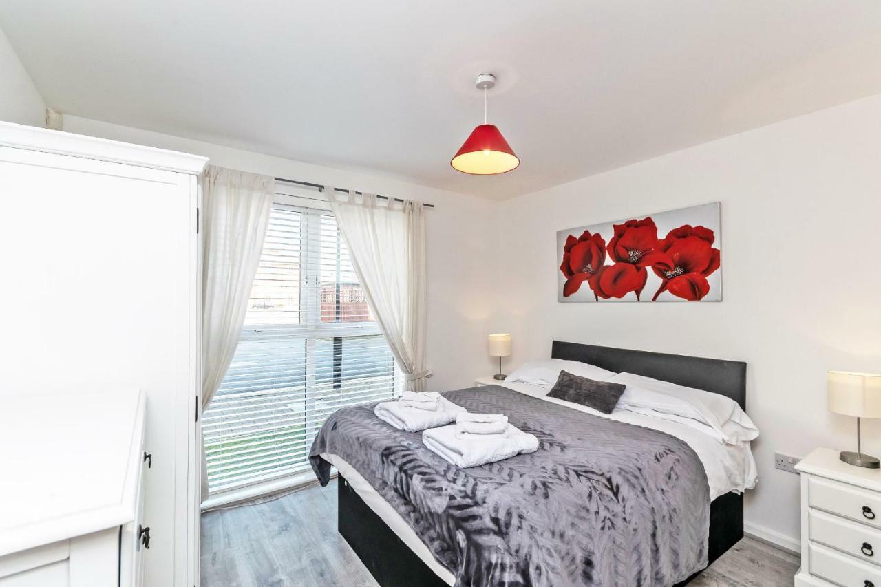 Racecourse Serviced Apartments Честър Екстериор снимка